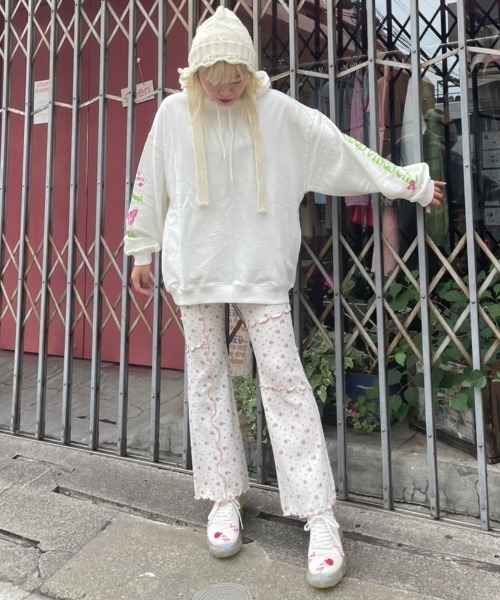 Candy Stripper（キャンディストリッパー）の「NAUGHTY GIRLS CLUB SWEAT フーディー（スウェット・レディース・パープル/ホワイト/ブラック・2）」の18枚目の写真