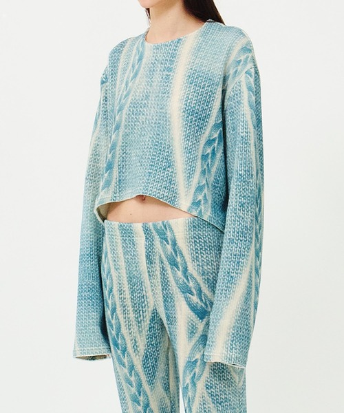 TheOpen Product（ザオープンプロダクト）の「【TheOpen Product】CABLE KNITTING GRAPHIC SWEATSHIRT（スウェット・レディース・グレー/ブルー・S）」の14枚目の写真