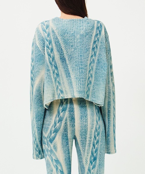 TheOpen Product（ザオープンプロダクト）の「【TheOpen Product】CABLE KNITTING GRAPHIC SWEATSHIRT（スウェット・レディース・グレー/ブルー・S）」の15枚目の写真