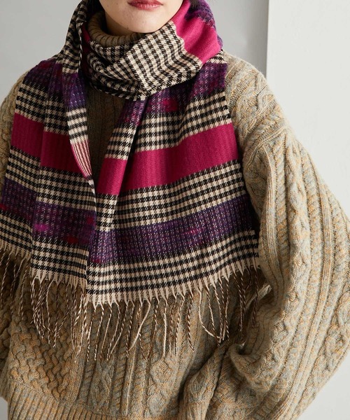 ear PAPILLONNER(イアパピヨネ)の「【P.CORNILLON(ピーコルニヨン)】ボーダーチェックストール(ストール/ショール・レディース・パープル/オレンジ・FREE)」の1枚目の写真