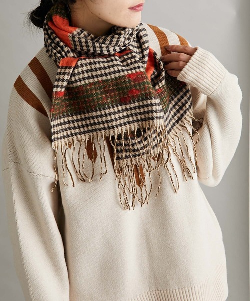 ear PAPILLONNER(イアパピヨネ)の「【P.CORNILLON(ピーコルニヨン)】ボーダーチェックストール(ストール/ショール・レディース・パープル/オレンジ・FREE)」の21枚目の写真