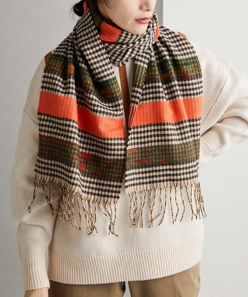 ear PAPILLONNER(イアパピヨネ)の「【P.CORNILLON(ピーコルニヨン)】ボーダーチェックストール(ストール/ショール・レディース・パープル/オレンジ・FREE)」の16枚目の写真