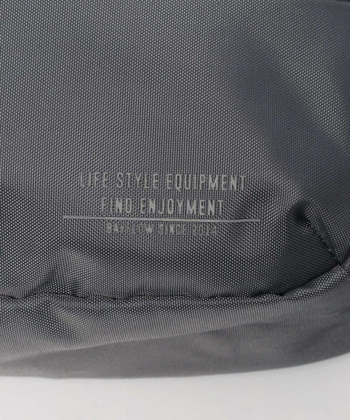 BAYFLOW（ベイフロー）の「マルチWAYウエストバック（ボディバッグ/ウエストポーチ・メンズ・ブラック/グレー・FREE）」の16枚目の写真