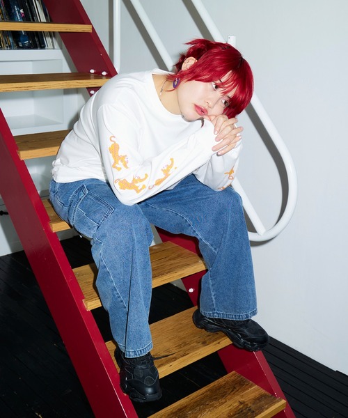 PUNYUS（プニュズ）の「デニムカーゴパンツ（デニムパンツ・レディース・ブラック/ライトブルー・1/2/3/4）」の18枚目の写真