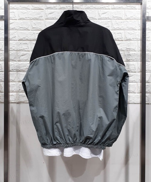 Dalfwin（ダールフィン）の「韓国ファッションARIZONA配色アノラックトラックジャケット（ブルゾン・レディース・ネイビー/カーキ・FREE）」の21枚目の写真