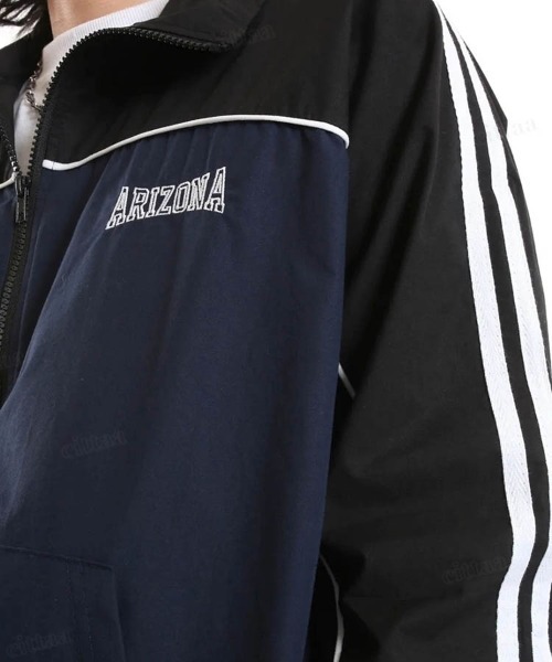 Dalfwin（ダールフィン）の「韓国ファッションARIZONA配色アノラックトラックジャケット（ブルゾン・レディース・ネイビー/カーキ・FREE）」の18枚目の写真