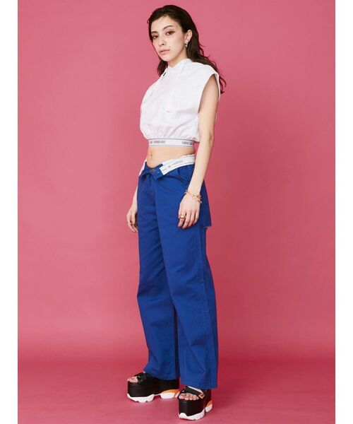 EVRIS（エヴリス）の「ロゴデザインコンパクトフーディ（スウェット・レディース・ブラック/ホワイト/グレー・FREE）」の5枚目の写真