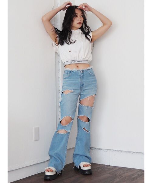 EVRIS（エヴリス）の「ロゴデザインコンパクトフーディ（スウェット・レディース・ブラック/ホワイト/グレー・FREE）」の7枚目の写真