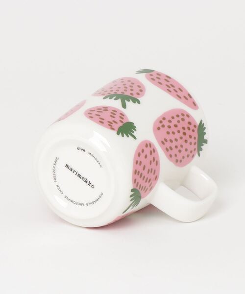 marimekko（マリメッコ）の「【アジア限定】Mansikka / mug 2,5dl（グラス/マグカップ/タンブラー・レディース・ベビーピンク・FREE）」の4枚目の写真
