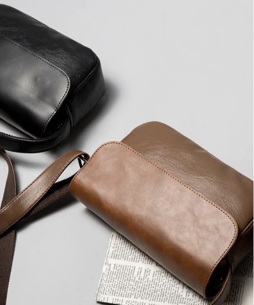 英国発 【 】 ミニマル ショルダーバッグ A.M.S.｜ショルダーバッグ ミニショルダー スクエア CORDURA