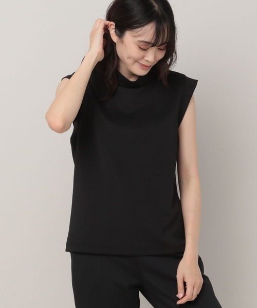 Elura（エルーラ）の「【ACTIVE】アクティブモックネックノースリ（Tシャツ/カットソー・レディース・オフホワイト/ブラック・LARGE/MEDIUM）」の2枚目の写真