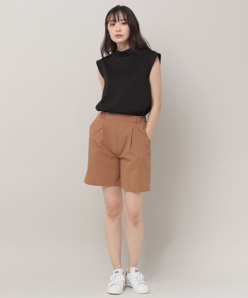 Elura（エルーラ）の「【ACTIVE】アクティブモックネックノースリ（Tシャツ/カットソー・レディース・オフホワイト/ブラック・LARGE/MEDIUM）」の7枚目の写真