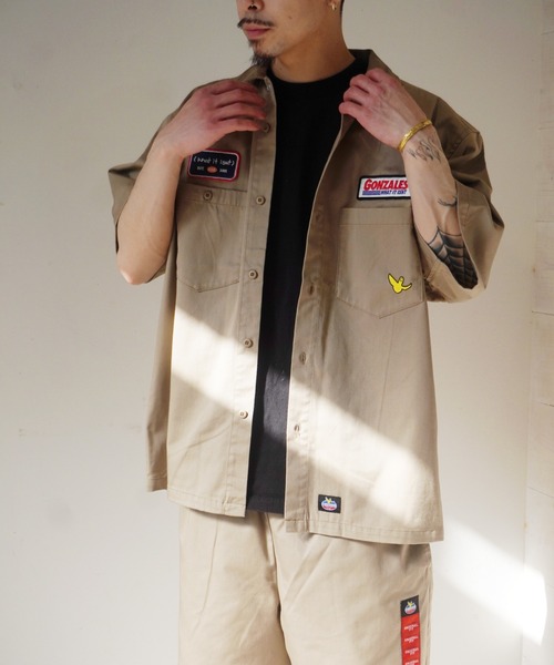 （What it isNt）ART BY MARKGONZALES（ワットイットイズント）の「【（What it isNt）ART BY MARKGONZALES / (ワットイットイズント) アートバイ マークゴンザレス 】 WORK SHIRT ( 半袖ワークシャツ )（シャツ/ブラウス・メンズ・グリーン/ベージュ・L/M）」の3枚目の写真