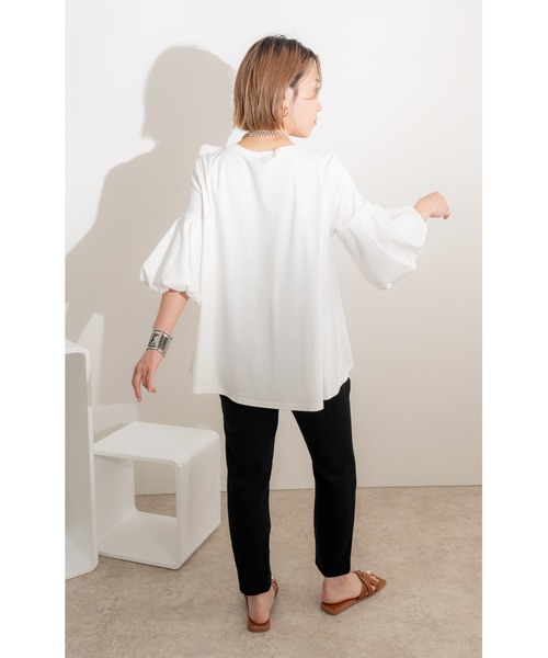 LHELBIE(レルビエ)の「バルーンスリーブカットトップス(Tシャツ/カットソー・レディース・オフホワイト/ネイビー/ブラック・M)」の13枚目の写真