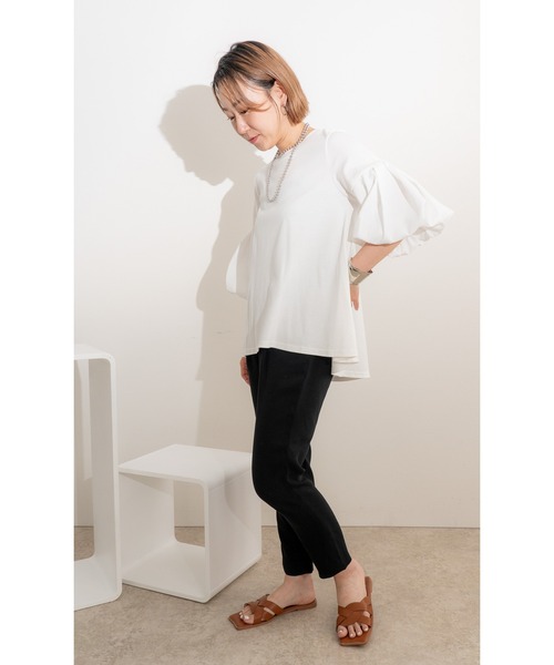 LHELBIE(レルビエ)の「バルーンスリーブカットトップス(Tシャツ/カットソー・レディース・オフホワイト/ネイビー/ブラック・M)」の11枚目の写真
