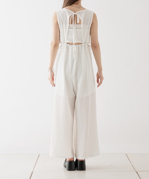 Chico（チコ）の「BACKサイド開きサロペット（サロペット/オーバーオール・レディース・ホワイト/ブラック/グリーン系その他・FREE）」の6枚目の写真