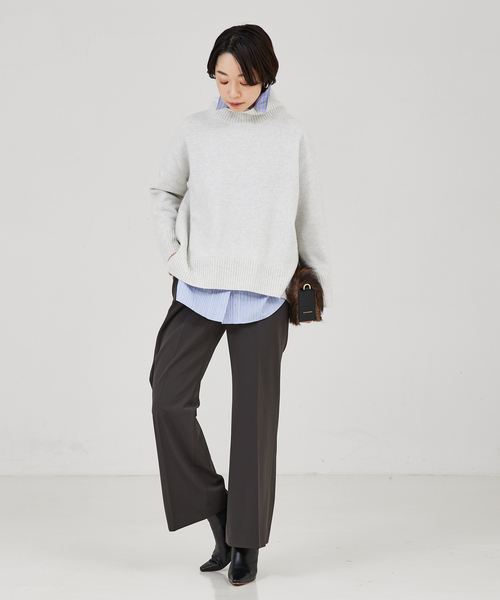 qualite（カリテ）の「ストレッチセンタープレスフレアパンツ（スラックス・レディース・ピンクベージュ/チャコールグレー/マスタード・34/38/40/36）」の5枚目の写真