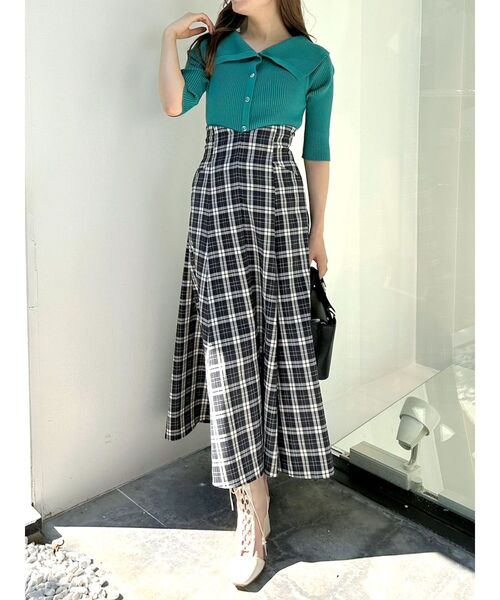 MERCURYDUO（マーキュリーデュオ）の「オフショルケープカーディガン（カーディガン/ボレロ・レディース・ブラウン/オフホワイト/グリーン・FREE）」の19枚目の写真