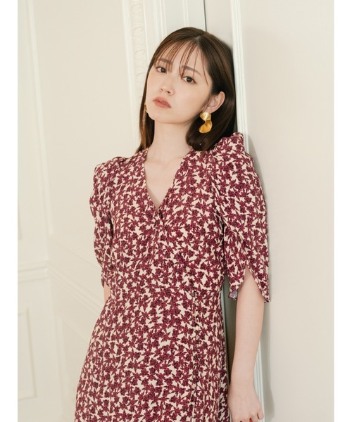 FRAY I.D（フレイアイディー）の「アンジュレートプレートピアス（ピアス（両耳用）・レディース・シルバー/ゴールド・FREE）」の6枚目の写真