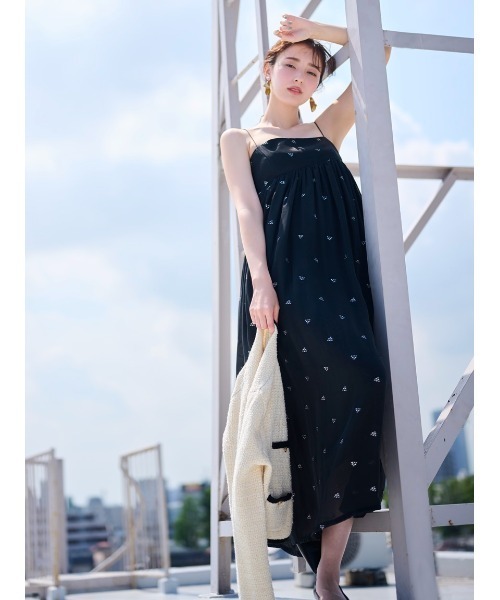 FRAY I.D（フレイアイディー）の「アンジュレートプレートピアス（ピアス（両耳用）・レディース・シルバー/ゴールド・FREE）」の21枚目の写真