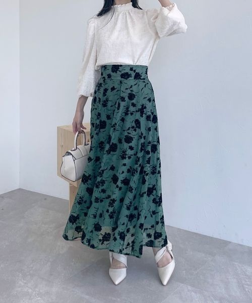 mysty woman（ミスティウーマン）の「フロッキープリントフレアスカート　972147（スカート・レディース・ブラック/ライトベージュ/グリーン・FREE）」の8枚目の写真