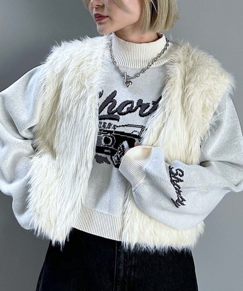 PAGEBOY（ページボーイ）の「モンスターフェザーベスト（ベスト・レディース・オフホワイト/ブラック/ターコイズブルー・FREE）」の5枚目の写真