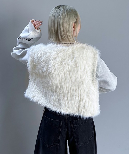 PAGEBOY（ページボーイ）の「モンスターフェザーベスト（ベスト）」 - WEAR