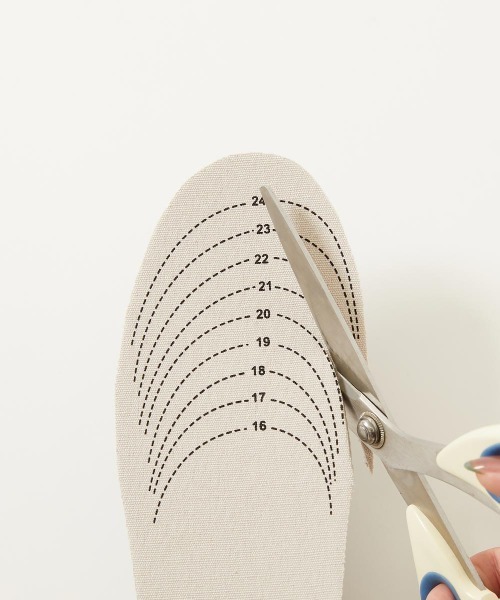 devirock（デビロック）の「サイズ調整ができる 洗える リバーシブル あったかインソール（シューズ小物/雑貨・キッズ・その他1・ONE SIZE）」の2枚目の写真