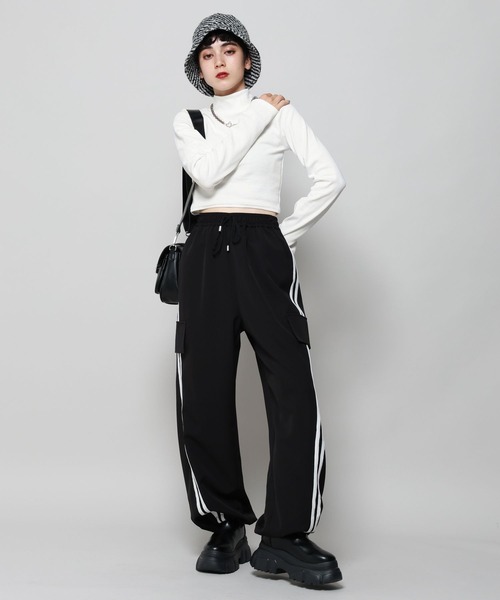 PAGEBOY（ページボーイ）の「ハイネックショートテレコ（Tシャツ/カットソー・レディース・ブラック/オフホワイト/ホワイト系その他/チャコールグレー・FREE）」の7枚目の写真