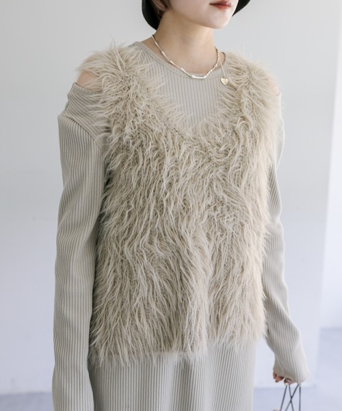 mystic(ミスティック)の「シャギーニットベスト(ベスト・レディース・ベージュ/アイボリー/グレー・FREE)」の18枚目の写真