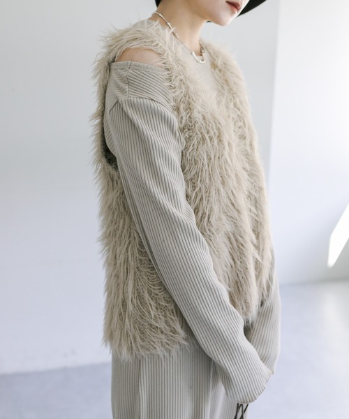 mystic(ミスティック)の「シャギーニットベスト(ベスト・レディース・ベージュ/アイボリー/グレー・FREE)」の19枚目の写真