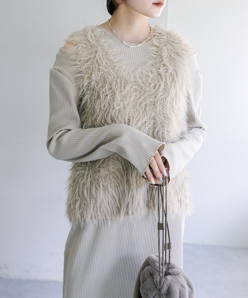 mystic(ミスティック)の「シャギーニットベスト(ベスト・レディース・ベージュ/アイボリー/グレー・FREE)」の20枚目の写真