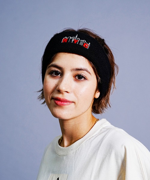 Manhattan Portage(マンハッタンポーテージ)の「Manhattan Portage/マンハッタンポーテージ ヘアバンド HAIR BAND MP204(ヘアバンド・メンズ・ブラック×ホワイト/チャコールグレー×ブラック・FREE)」の2枚目の写真