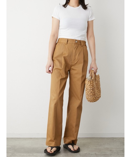 LA PEAU DE GEM（ラポドゥジェム）の「【LA PEAU DE GEM】タックチノデニムパンツ（デニムパンツ・レディース・ブラック/キャメル・1/2）」の13枚目の写真