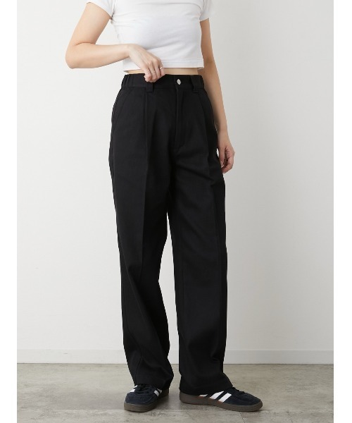 LA PEAU DE GEM（ラポドゥジェム）の「【LA PEAU DE GEM】タックチノデニムパンツ（デニムパンツ・レディース・ブラック/キャメル・1/2）」の8枚目の写真