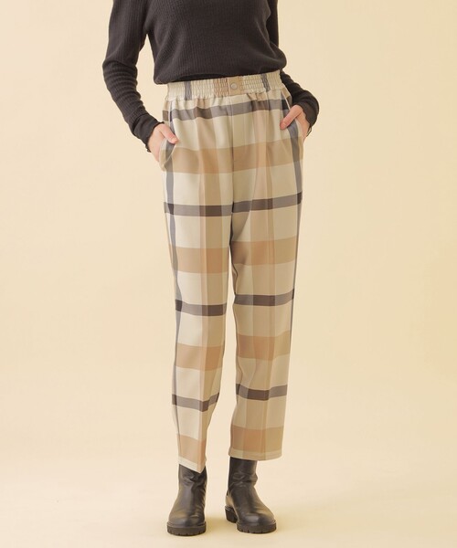 CB CRESTBRIDGE(シービークレストブリッジ)の「クレストブリッジチェックイージーテーパードパンツ(その他パンツ・レディース・ライトベージュ/ダークネイビー・S/M)」の3枚目の写真