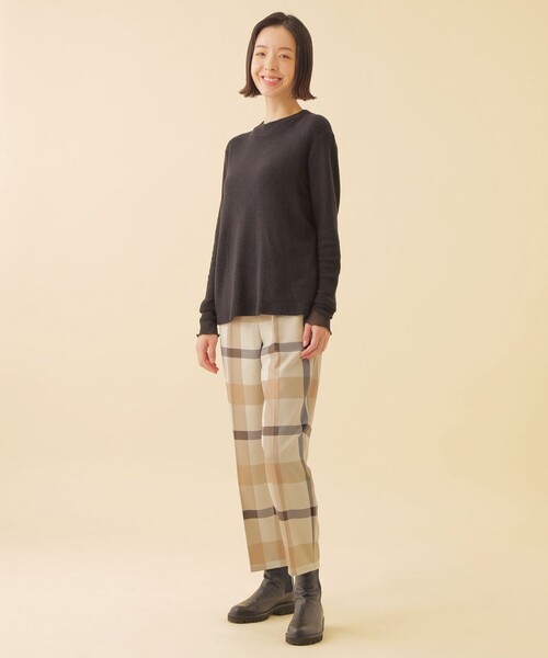 CB CRESTBRIDGE(シービークレストブリッジ)の「クレストブリッジチェックイージーテーパードパンツ(その他パンツ・レディース・ライトベージュ/ダークネイビー・S/M)」の16枚目の写真