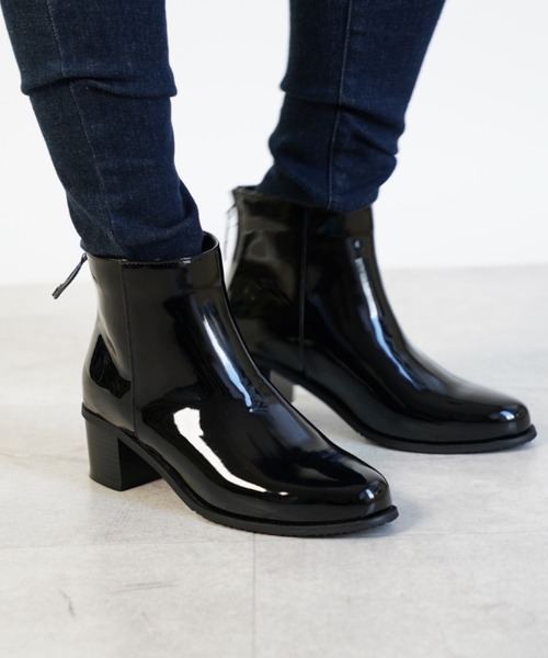 Piedi Nudi（ピエディヌーディ）の「バックファスナー ビンテージ調 ショートレインブーツ（レインシューズ・レディース・ブラウン/ブラック系その他/ダークブラウン/ブラック・S/M/L/LL）」の3枚目の写真