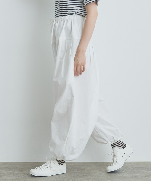 bulle de savon（ビュルデサボン）の「tuck tuck パンツ（その他パンツ・レディース・カーキ/ホワイト/ブルーグレー・FREE）」の9枚目の写真