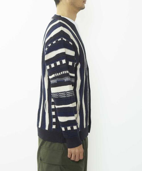 MEN'S MELROSE(メンズメルローズ)の「【MASTER FRAME/マスターフレーム】クージー柄ニットカーディガン(カーディガン/ボレロ・メンズ・ネイビー/ベージュ・3/4)」の6枚目の写真