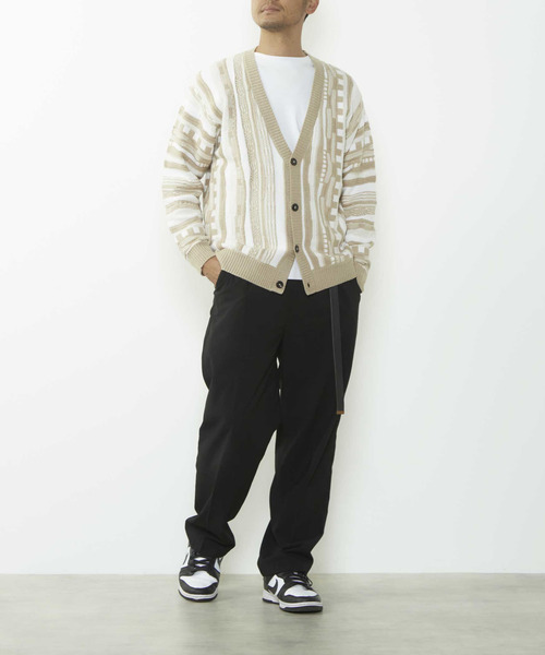 MEN'S MELROSE(メンズメルローズ)の「【MASTER FRAME/マスターフレーム】クージー柄ニットカーディガン(カーディガン/ボレロ・メンズ・ネイビー/ベージュ・3/4)」の16枚目の写真