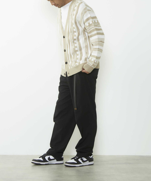 MEN'S MELROSE(メンズメルローズ)の「【MASTER FRAME/マスターフレーム】クージー柄ニットカーディガン(カーディガン/ボレロ・メンズ・ネイビー/ベージュ・3/4)」の17枚目の写真