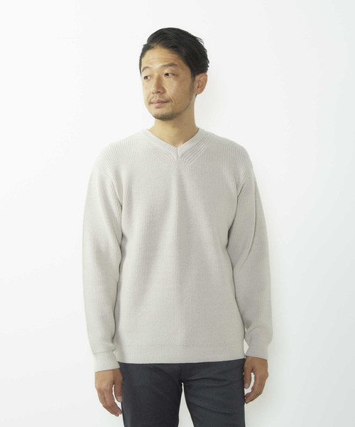 MEN'S MELROSE(メンズメルローズ)の「洗える ストレッチ畦Vネックセーター(ニット/セーター・メンズ・ブルーグレー/ピンク/ライトグレー・4/3)」の2枚目の写真