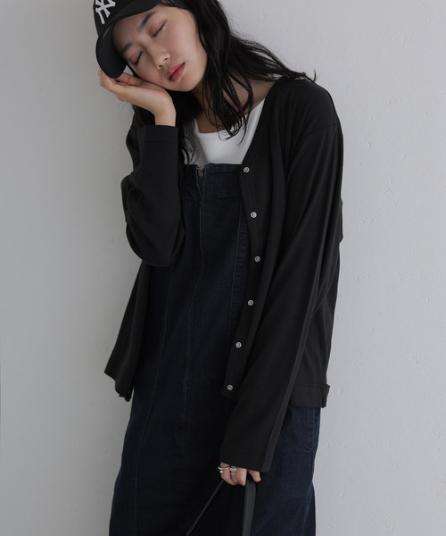 ElegChic(エレグシック)の「パール ボタンカーディガン(Tシャツ/カットソー・レディース・杢グレー/カーキ/ブラック/チャコールグレー/バーガンディー・M/4L/XL)」の7枚目の写真