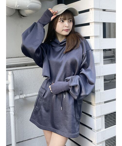 MURUA（ムルーア）の「シャイニーカットミニスカート（スカート・レディース・ライトグレー/ダークグレー/モカ/ブルー・FREE）」の12枚目の写真