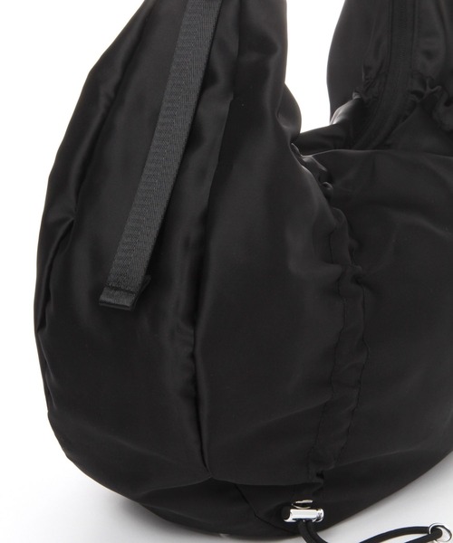 LAKOLE(ラコレ)の「FドロストハーフムーンショルダーBAG / 996083(ショルダーバッグ・レディース・ブラック/グレー/オフホワイト・FREE)」の13枚目の写真