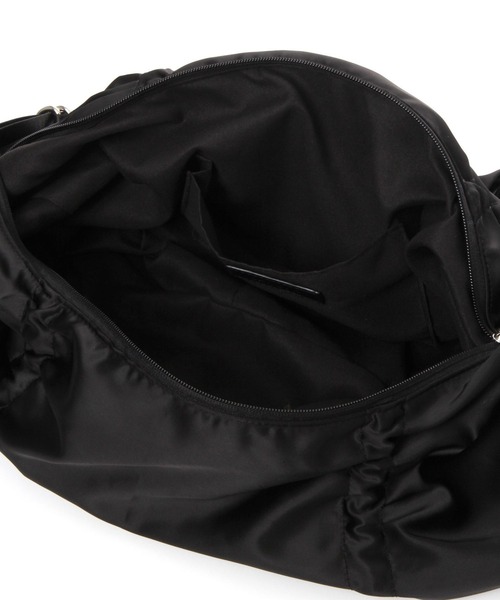 LAKOLE(ラコレ)の「FドロストハーフムーンショルダーBAG / 996083(ショルダーバッグ・レディース・ブラック/グレー/オフホワイト・FREE)」の12枚目の写真