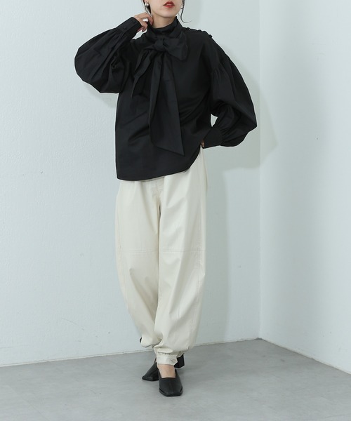 COLONY 2139（コロニートゥーワンスリーナイン）の「スタンドタイブラウス（シャツ/ブラウス・レディース・オフホワイト/ブラック・FREE）」の19枚目の写真
