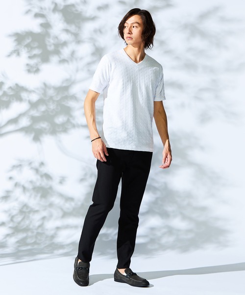 HIDEAWAYS NICOLE（ハイダウェイニコル）の「幾何学柄Ｖネック半袖プルオーバー（Tシャツ/カットソー・メンズ・オフホワイト/ブラック/シルバーグレー/ネイビー/スモークピンク・MEDIUM/LARGE/X-LARGE）」の18枚目の写真