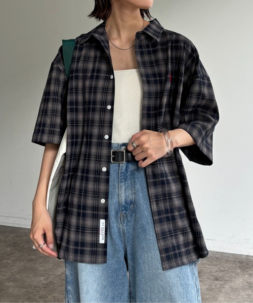 U.S. POLO ASSN.(ユーエスポロアッスン)の「1ポイント刺繍半袖シャツ(シャツ/ブラウス・メンズ・ホワイト系その他/ブルー/サックスブルー/ホワイト/ネイビー/ダークブルー/ホワイト系その他2/ブルー系その他2/ブルー系その他4/スカイブルー/オレンジ/オフホワイト/ブラック系その他3/インディゴブルー・MEDIUM/LARGE)」の12枚目の写真